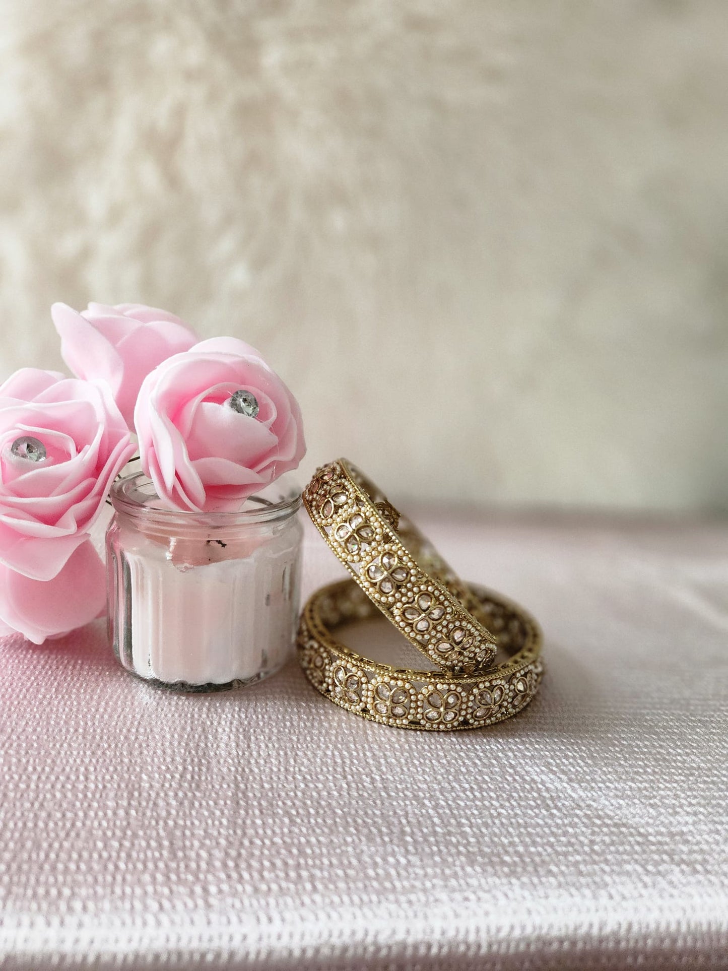 Exquisite Gold-Toned Kundan Bangles for Women - Perfect for Formal Occasions