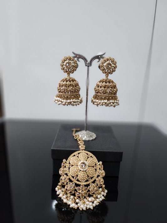 Elegant Gold - plated Zumki Earrings and Tikka Set with Pearl Accents