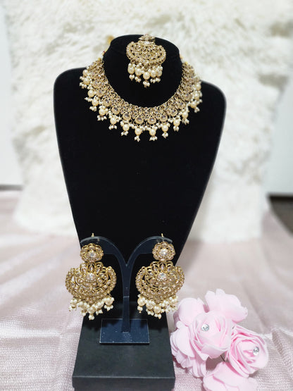 Vibrant Kundan Necklace Set with Matching Earrings for Women