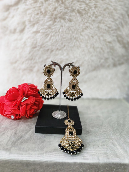 Exquisite Kundan Earrings Set with Tikka for Women