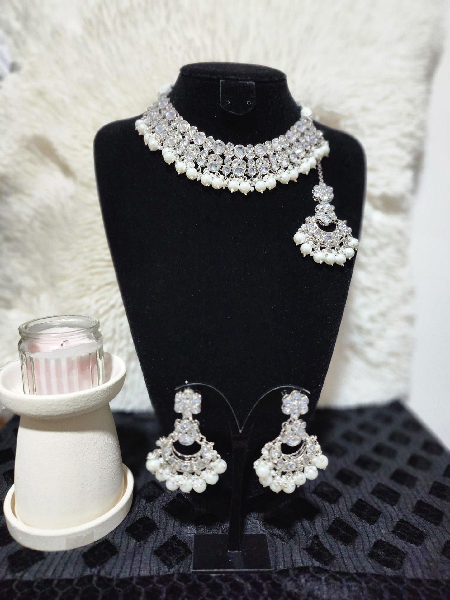 Luxurious Kundan Jewellery Set in Various Colours - Perfect for Any Occasion