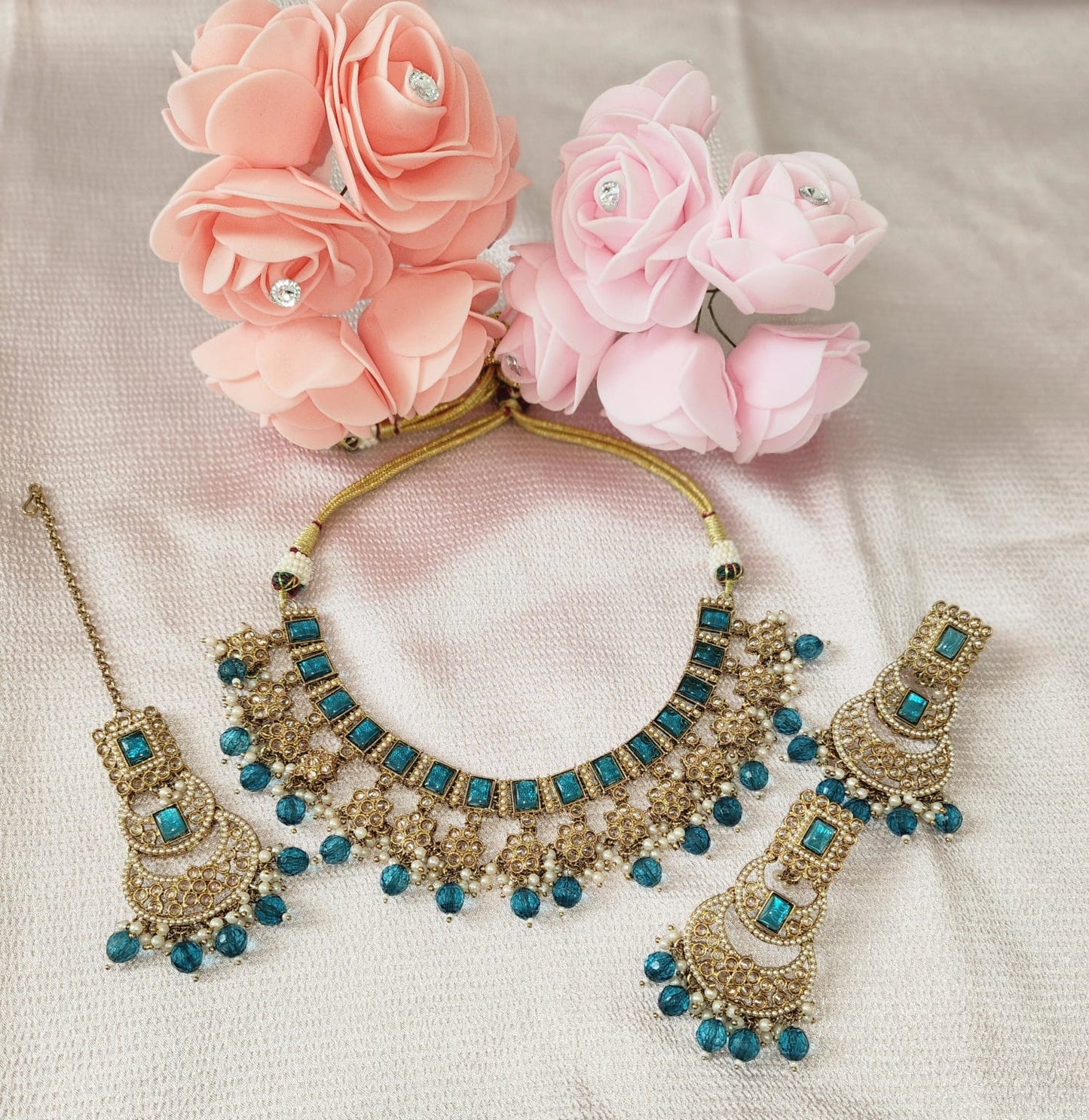 Regal Bridal Necklace Set in Various Colors - Perfect for Your Wedding