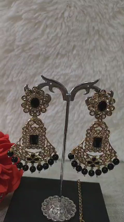 Exquisite Kundan Earrings Set with Tikka for Women